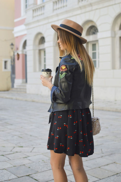 hut lederjacke kleid tasche